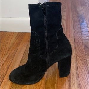 Chinese Laundry black suede booties